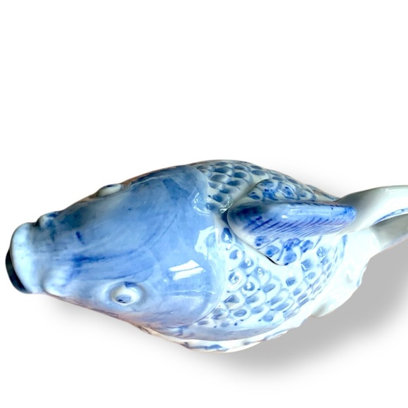 Vintage Blue and White Chinese Carp on Waves Porcelain Tea Pot - Picture 5 of 9